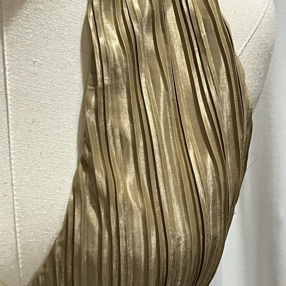 STELLA & JAMIE NEW NWT Black and Champagne Pleated Halter Open Back Dress Small - Picture 16 of 16